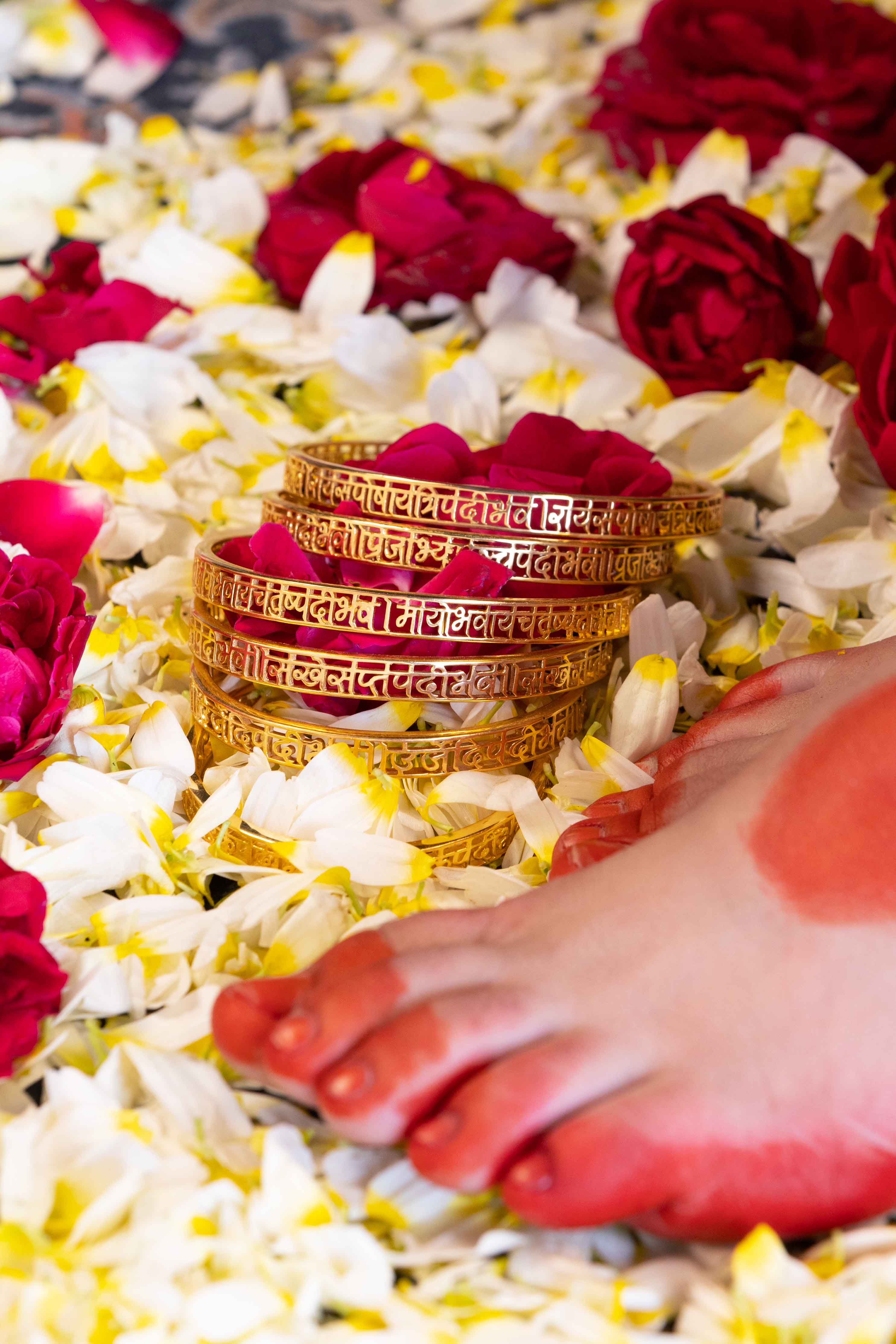 "Saat Vachan" Golden Bangles (1 Pair - Set Of 2 Pieces)