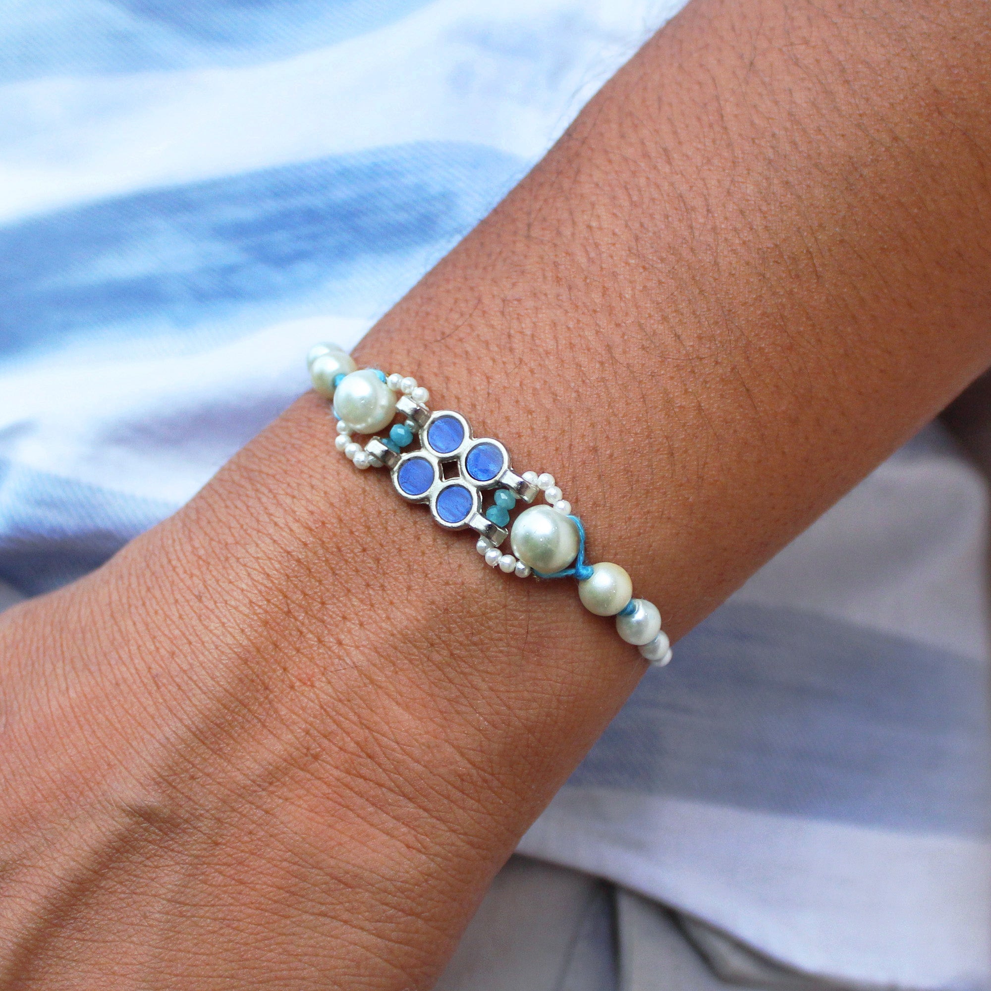 Azure Pearl Vivid Vintage Rakhi