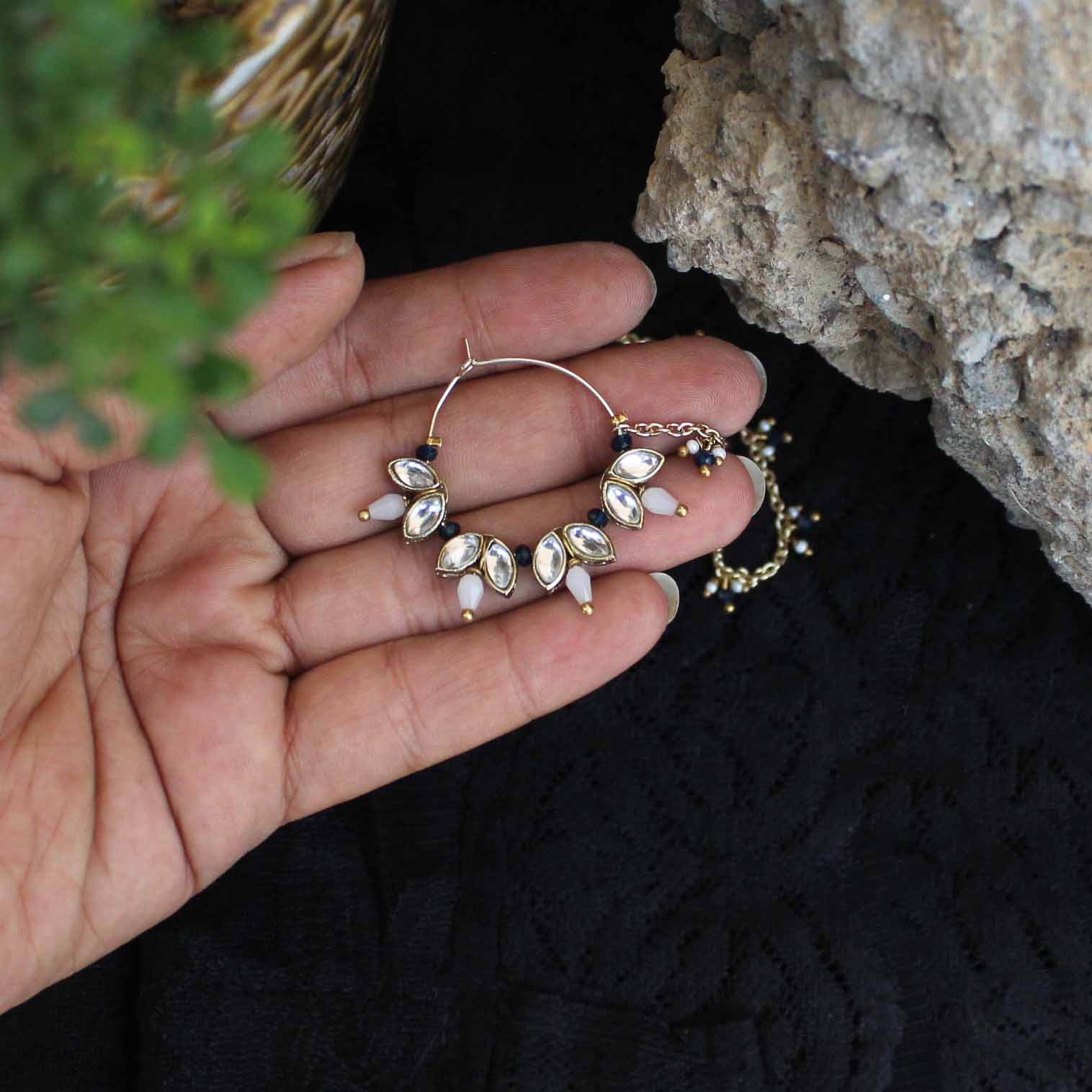 Traditional Indian bridal nath with kundan stones, green beads, and pearl hair chain Indian Nathiya Nathani Nose Ring