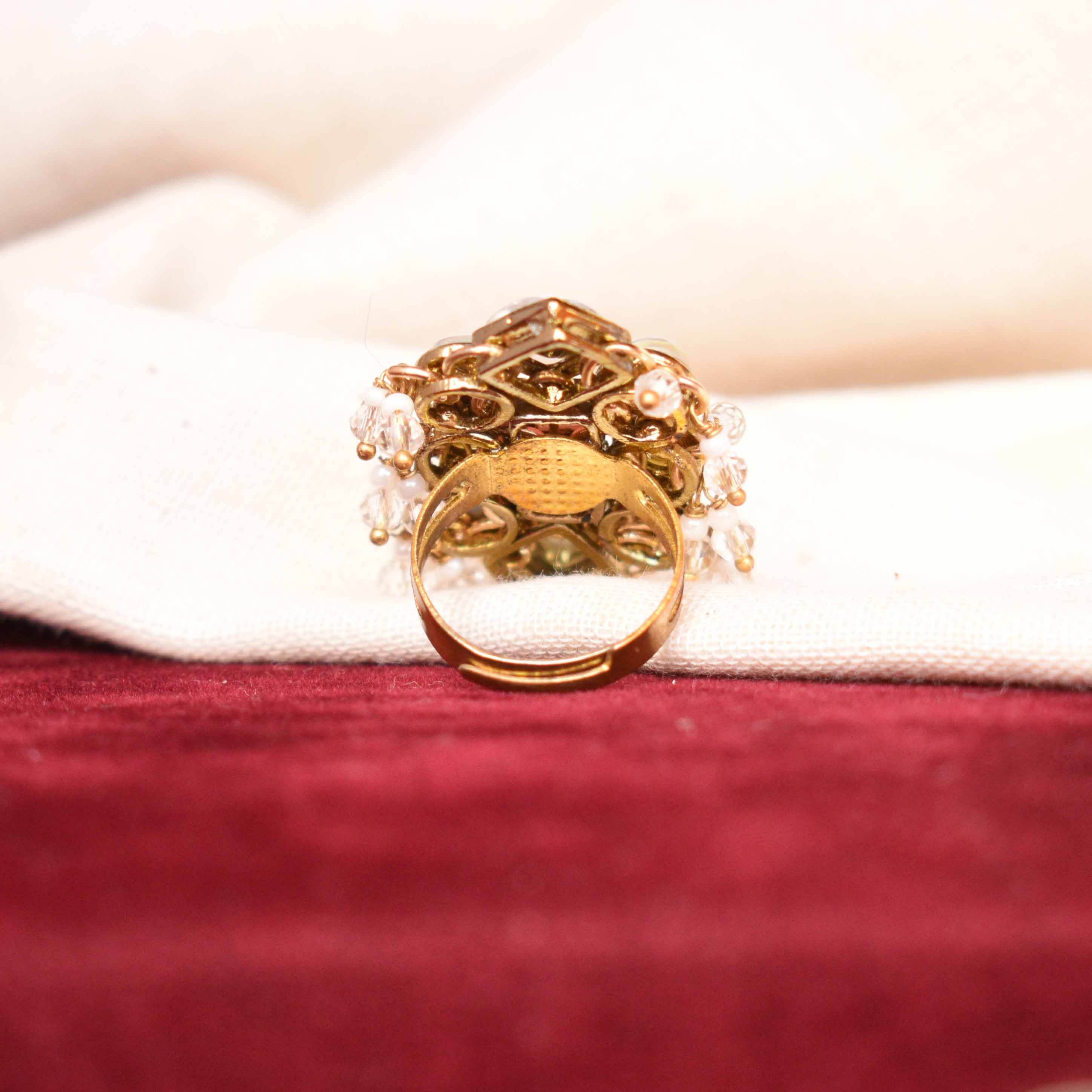 Enamoured kundan ring - BeAbhika.com