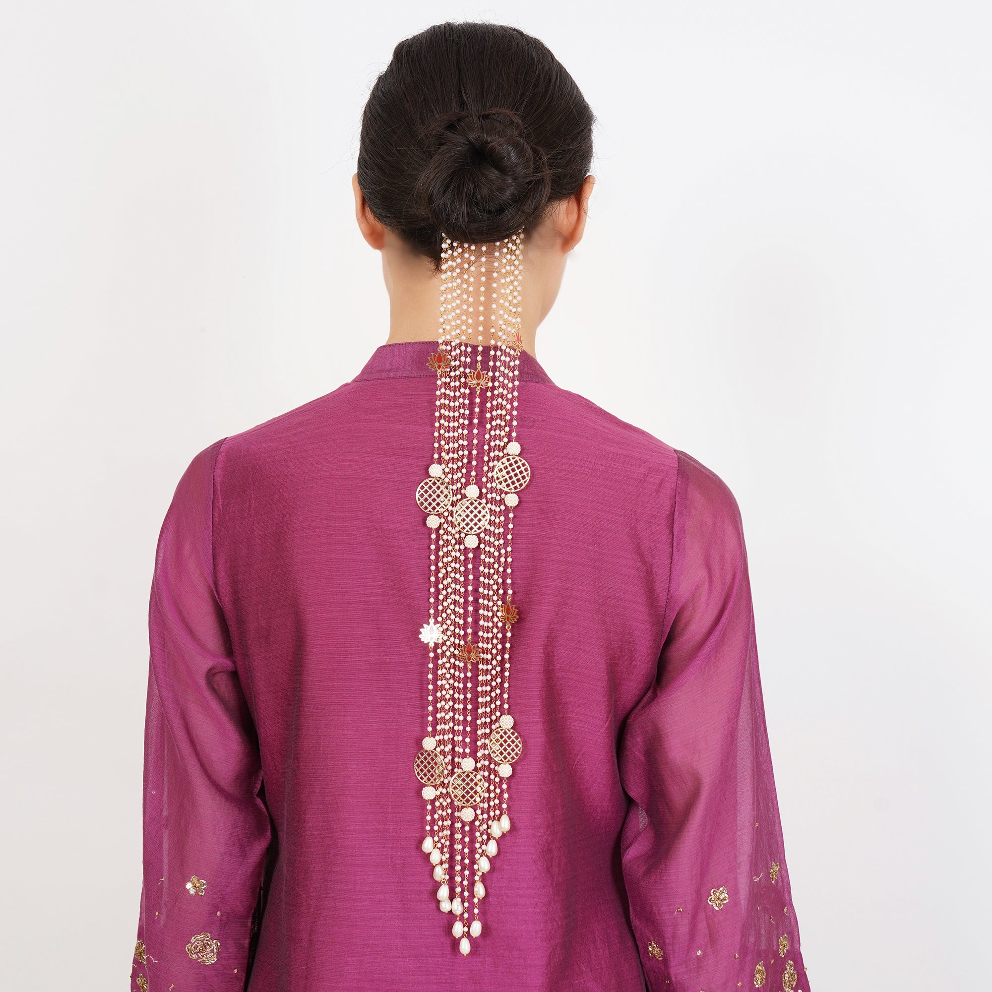 Pearl Lotus Charm Hair Veil