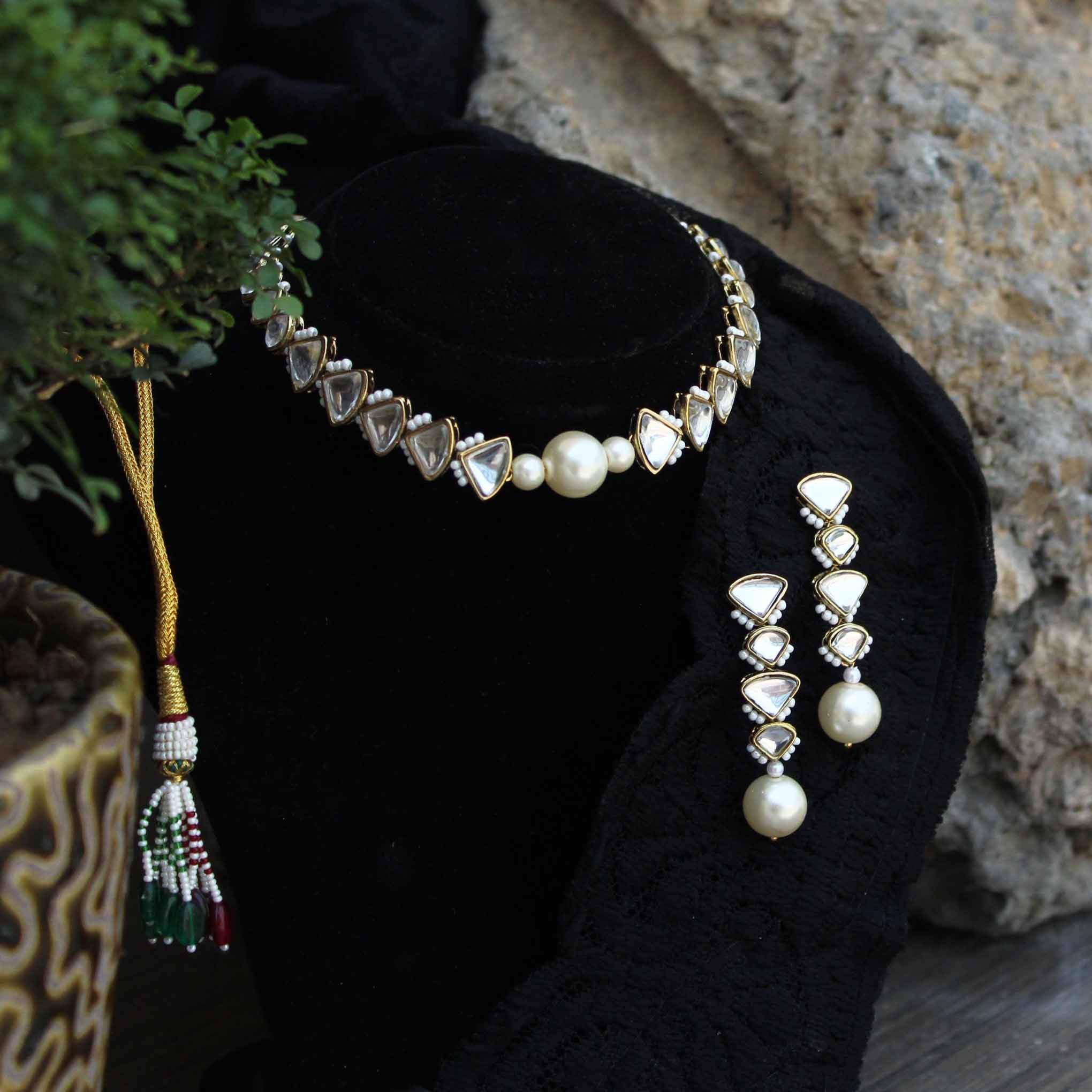 Triangle –Mangle Full Set With Necklace And Earrings - BeAbhika.com