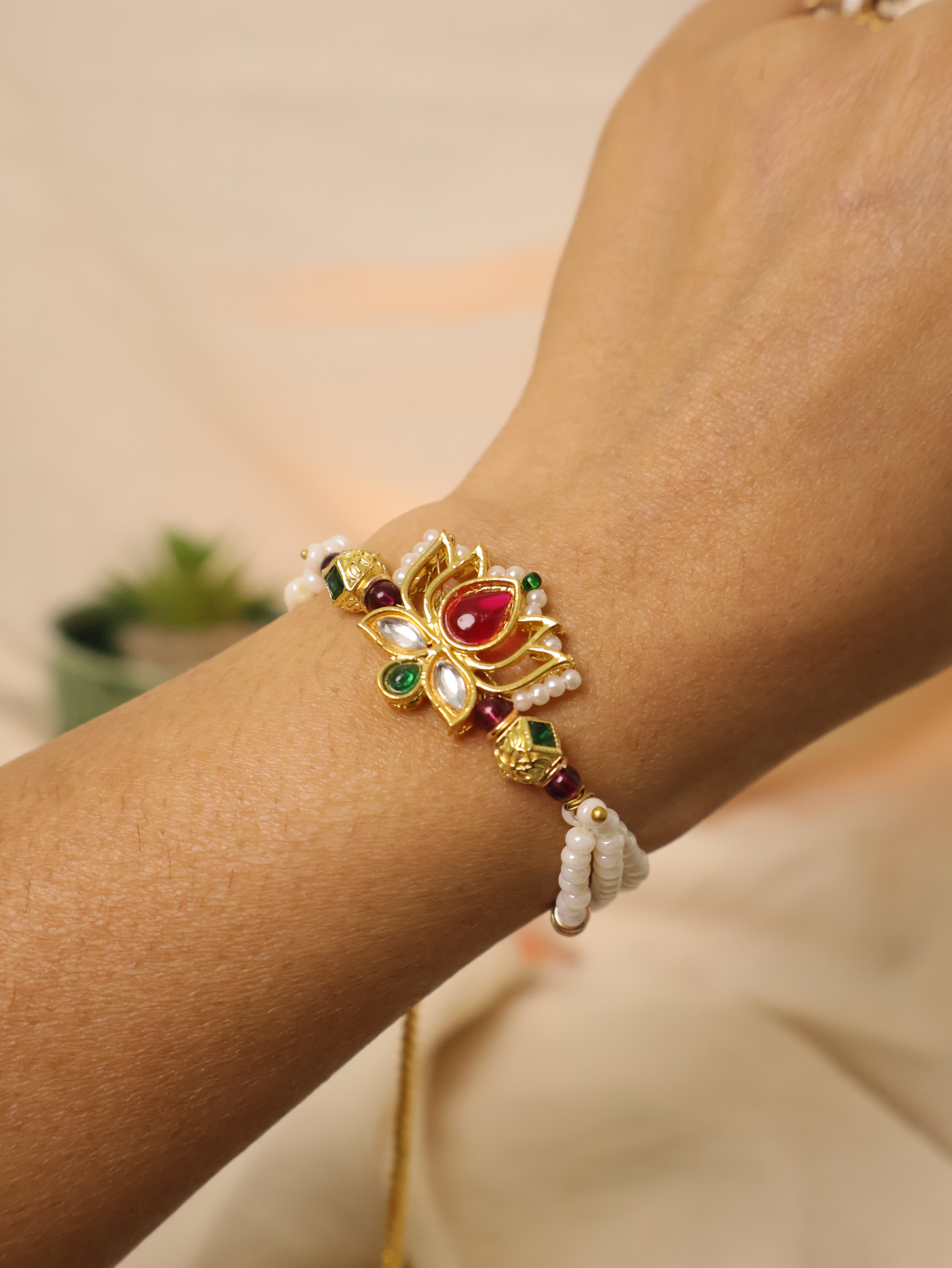 Royal Lotus Pearl Adjustable Lumba Bracelet