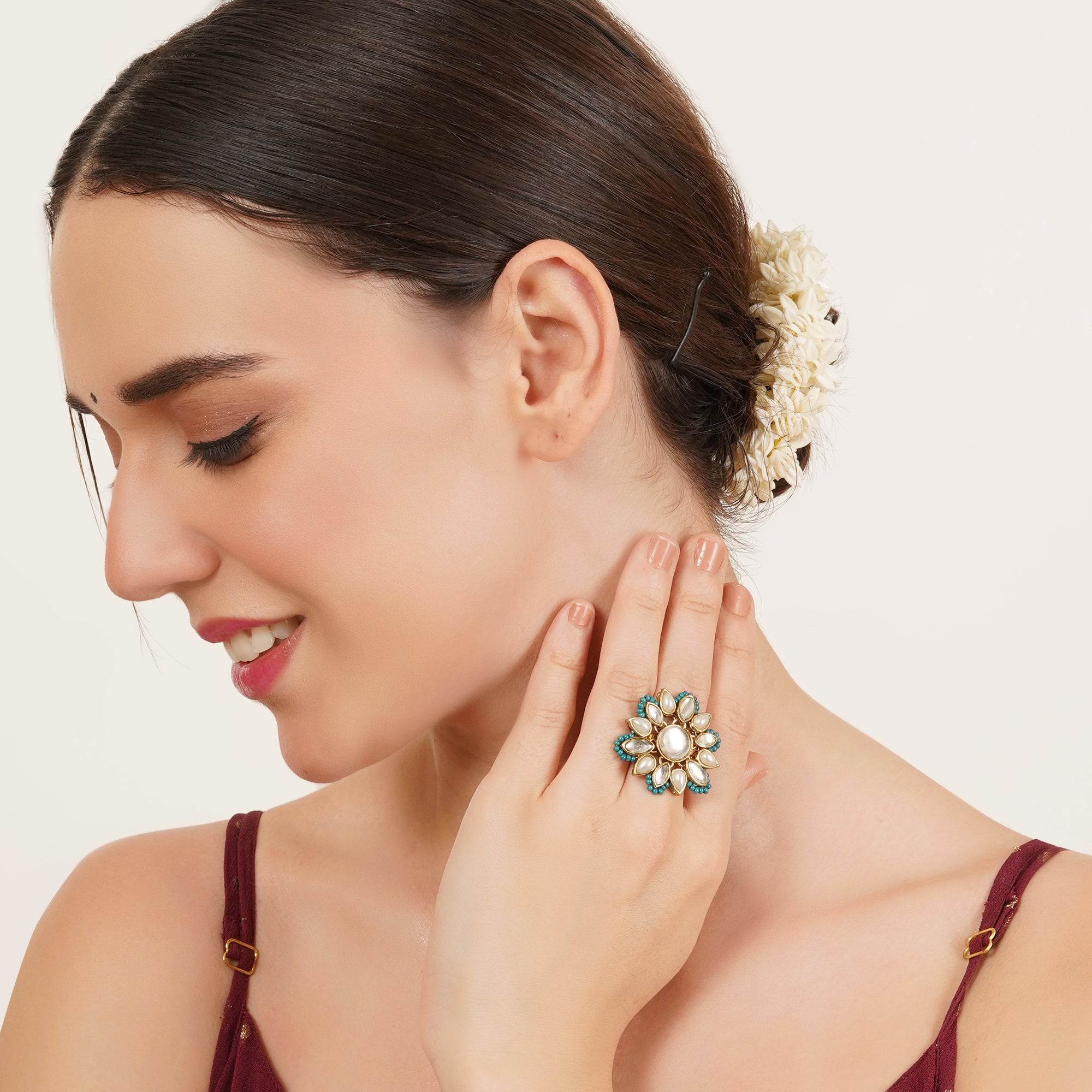 Adjustable Kundan Cocktail Ring - BeAbhika.com