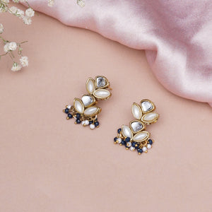 Nazakat – Navy Blue Kundan Stud Earrings