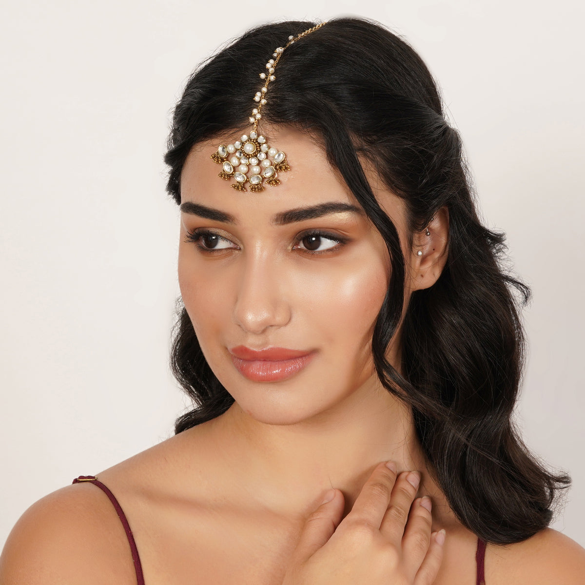Sunheri — Floral Kundan Maangtikka with Pearls