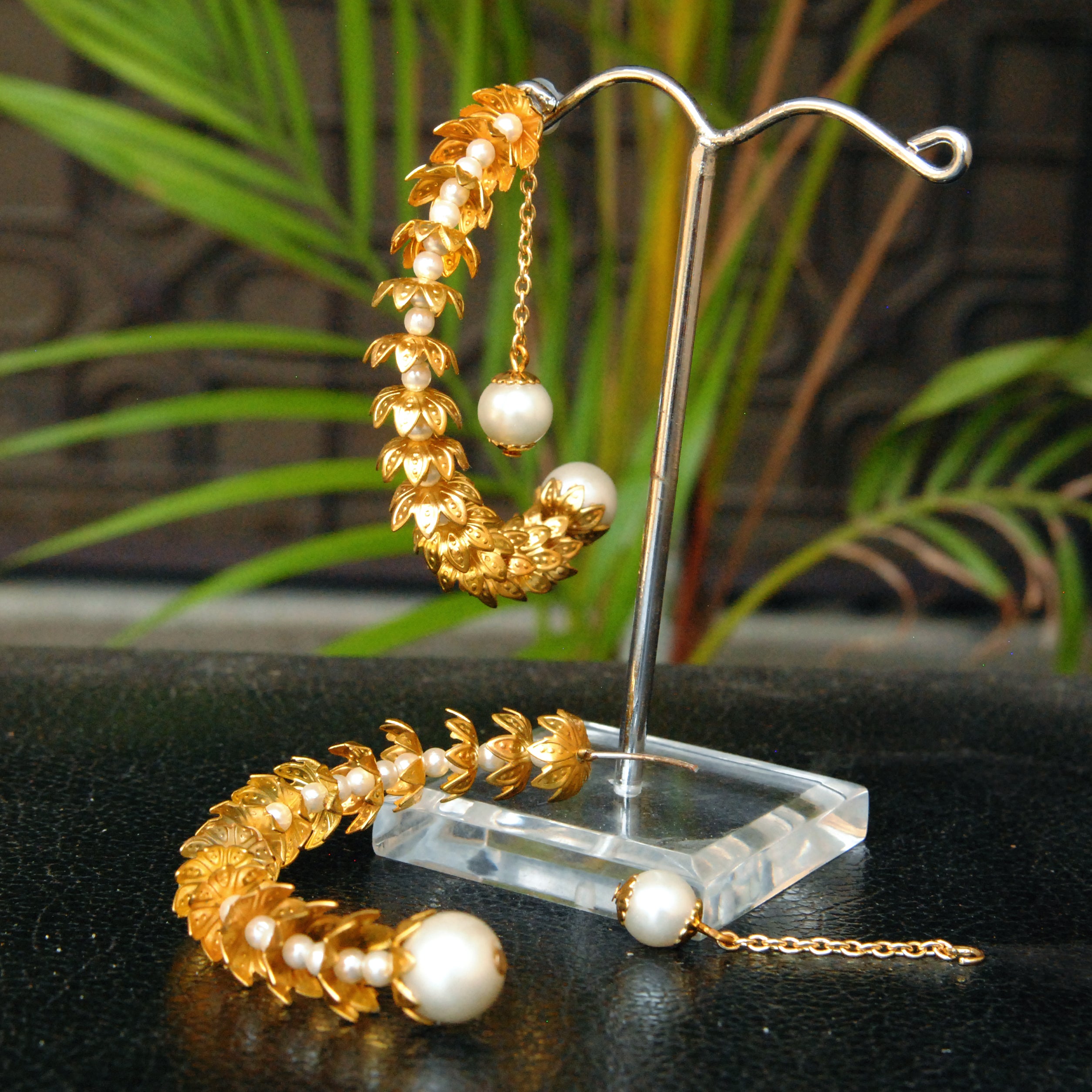 Beabhika Handmade Artificial Jewelry Gold Tone Hald Hoops Earrings Unique Stylish Fashion Jewelry For Gen Z Fashion Stylish Statement Earrings Bollywood Fashion jewelry Available On COD In India Delhi Golden Color Half Hoops White Color Pearls Dangling Pearl Earrings Traditional Heeramandi Style Jewelry
