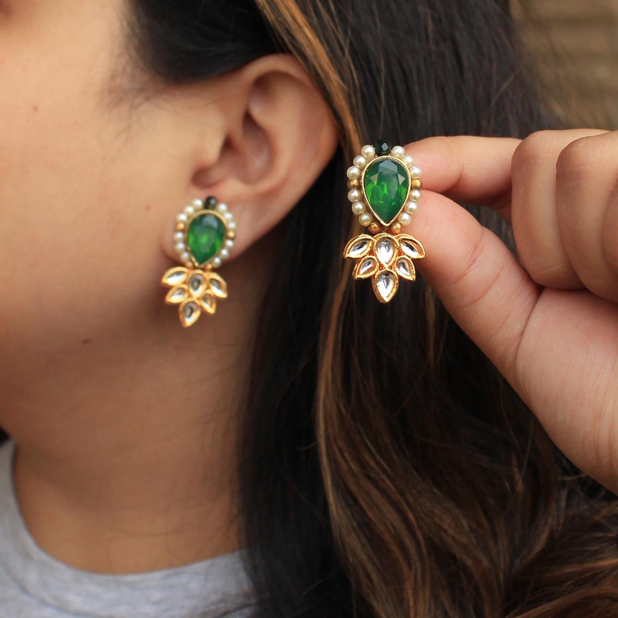 Green stone online ear studs