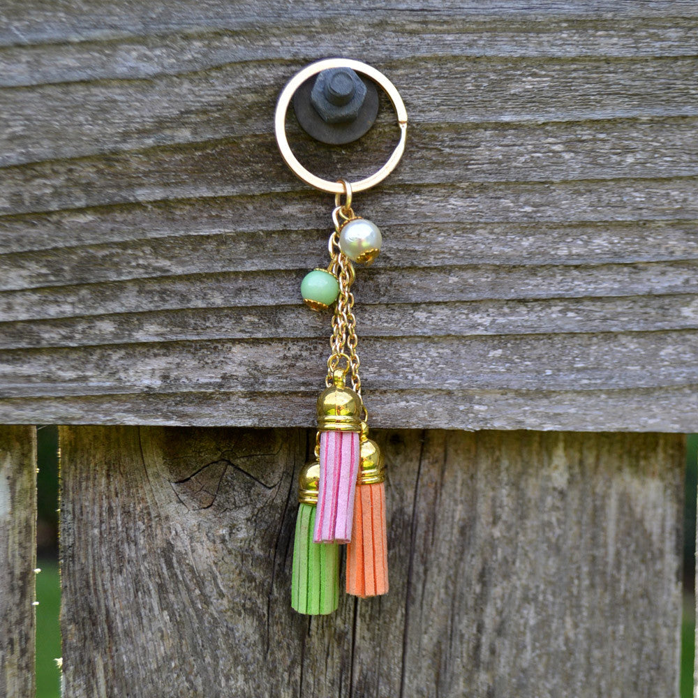 Tassel Love keychain