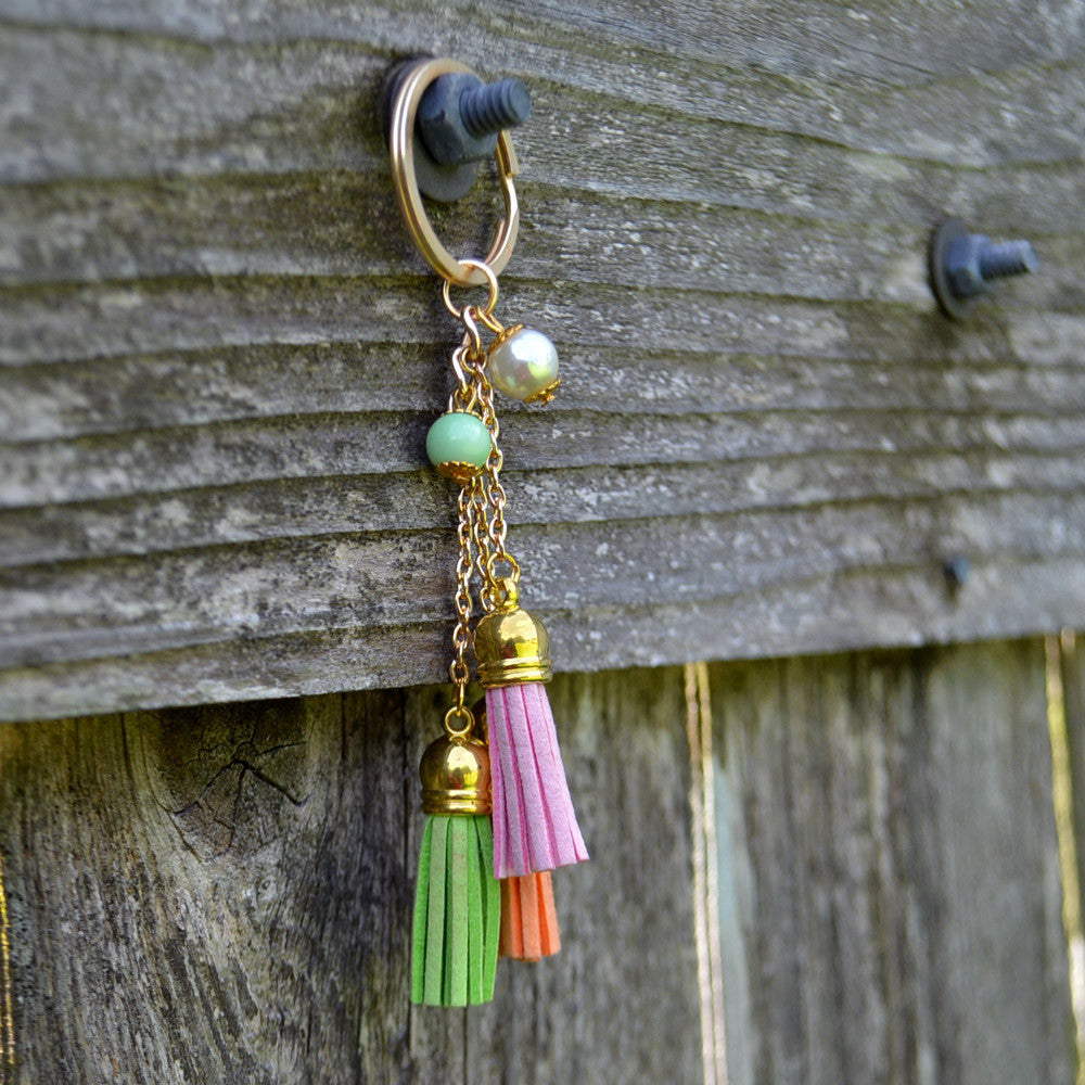 Tassel Love keychain