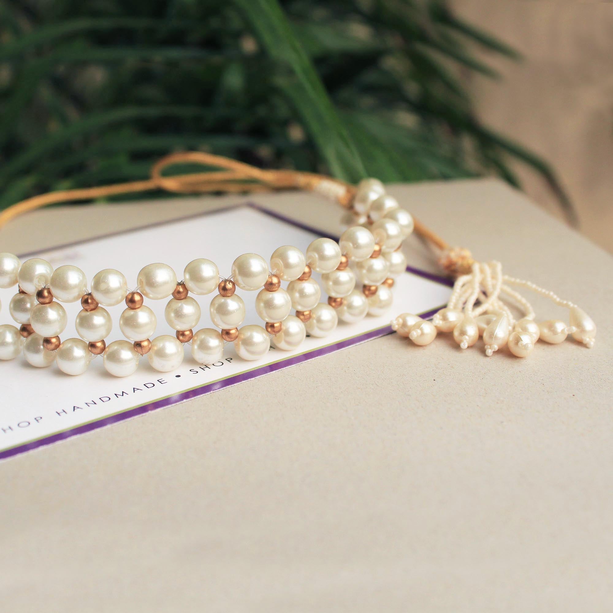 white pearls necklace