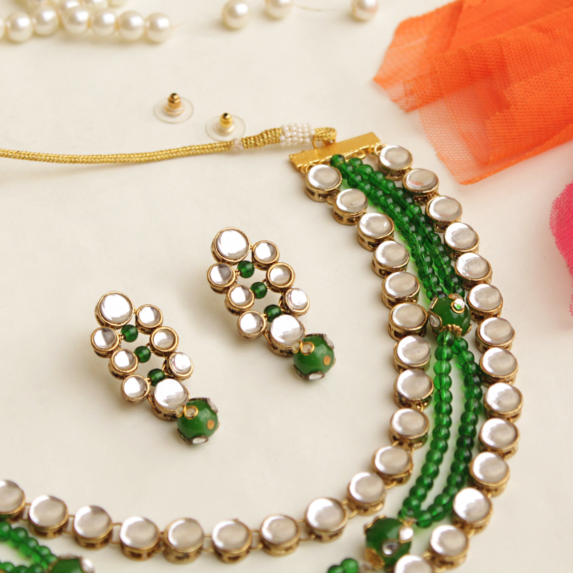 white stud beads green pearls nacelace set