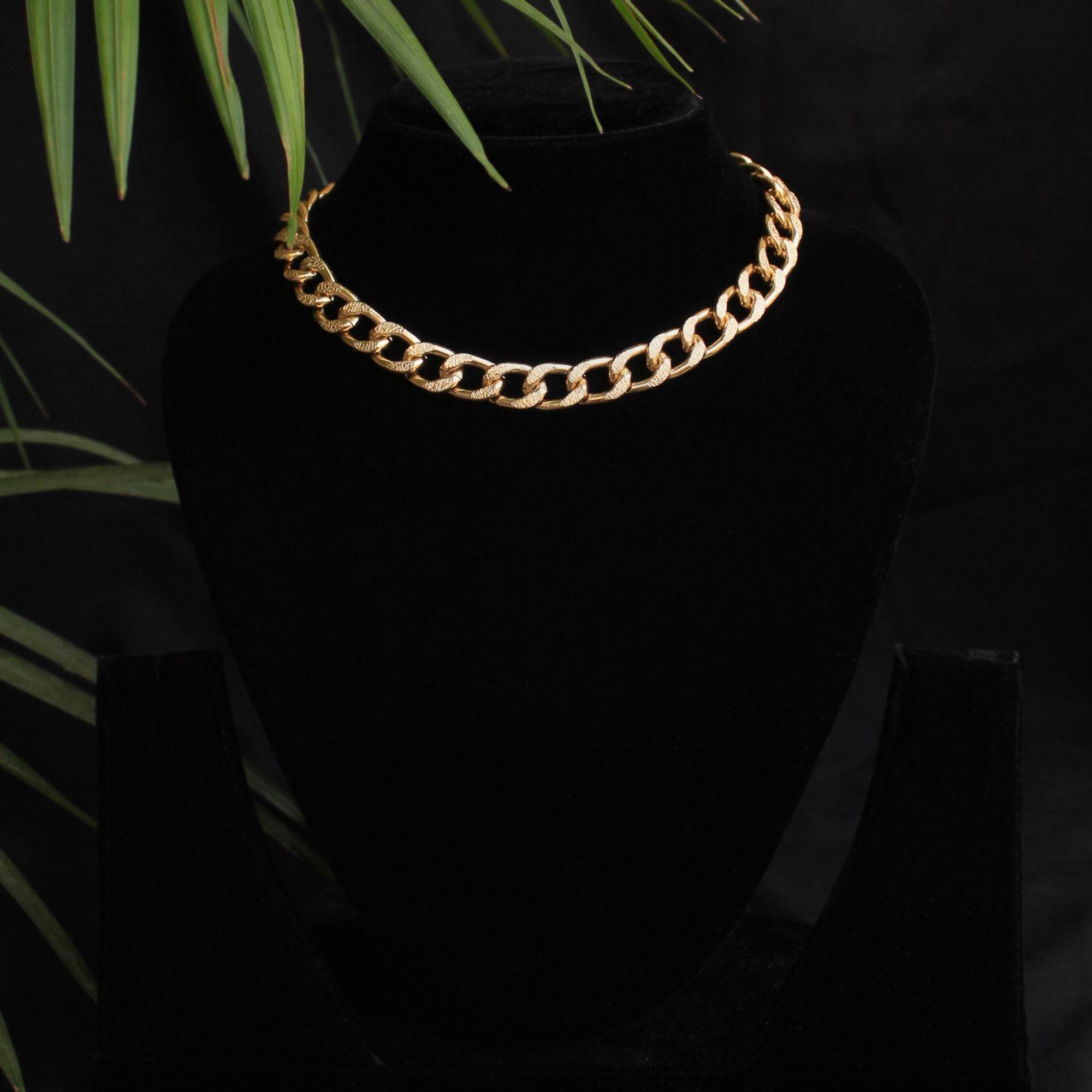 Curb Chain Choker Necklace - BeAbhika.com