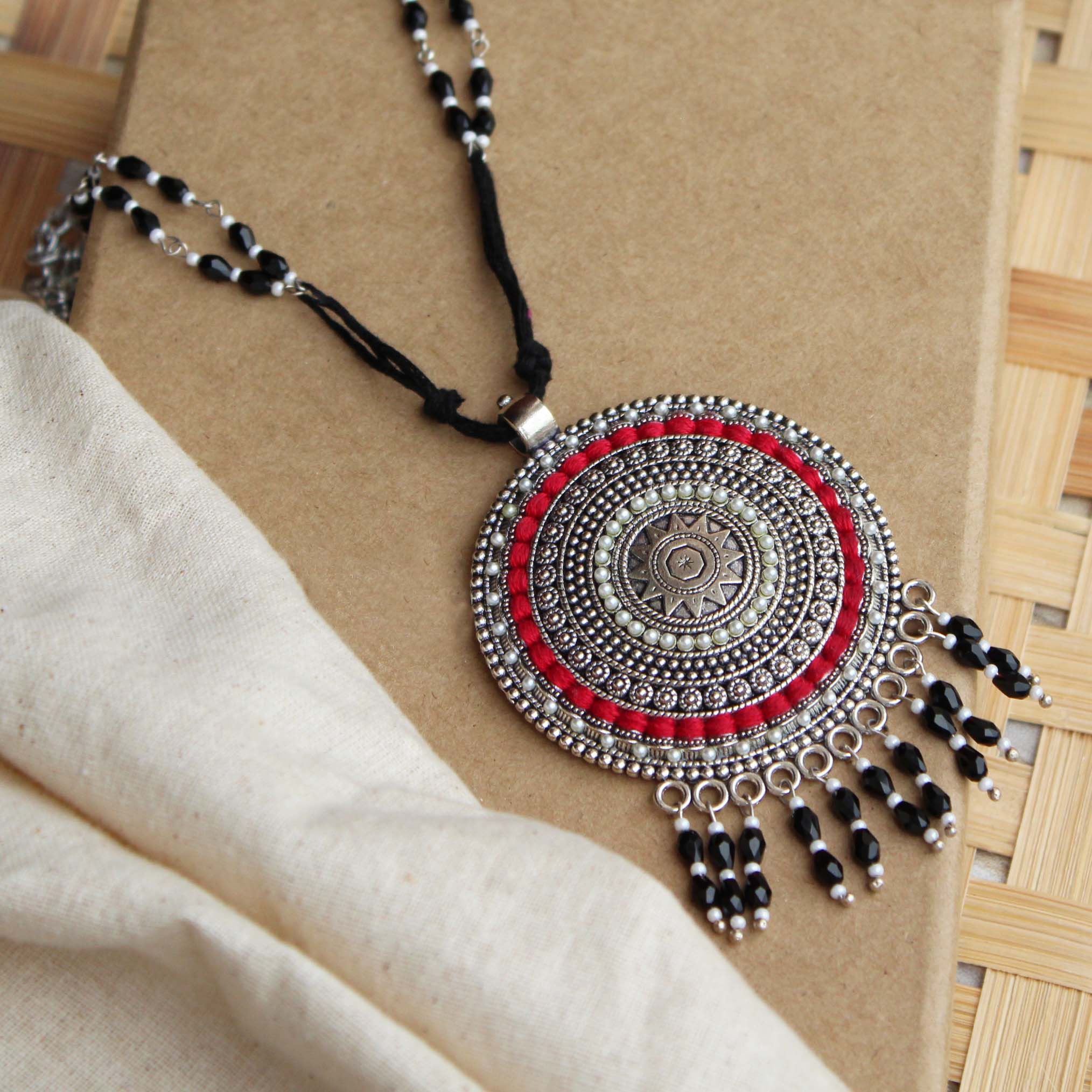 Black Drops Circle Pendant Necklace