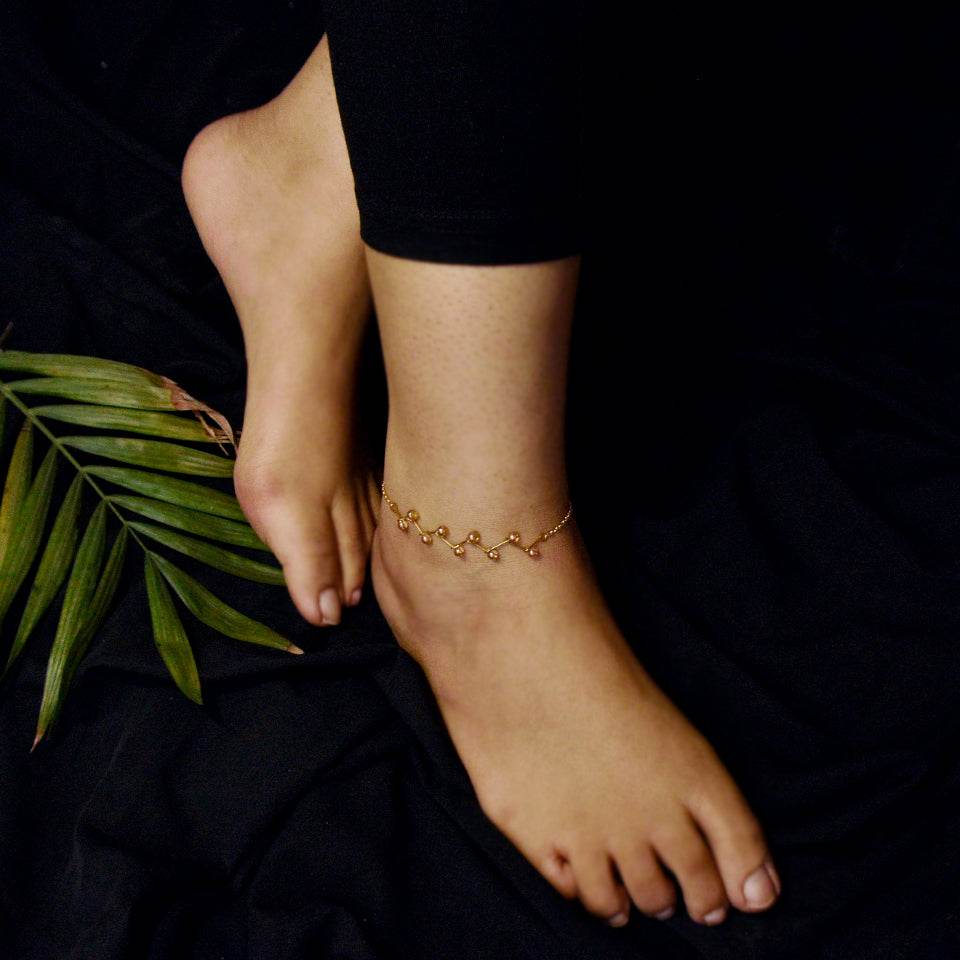 golden color half anklet