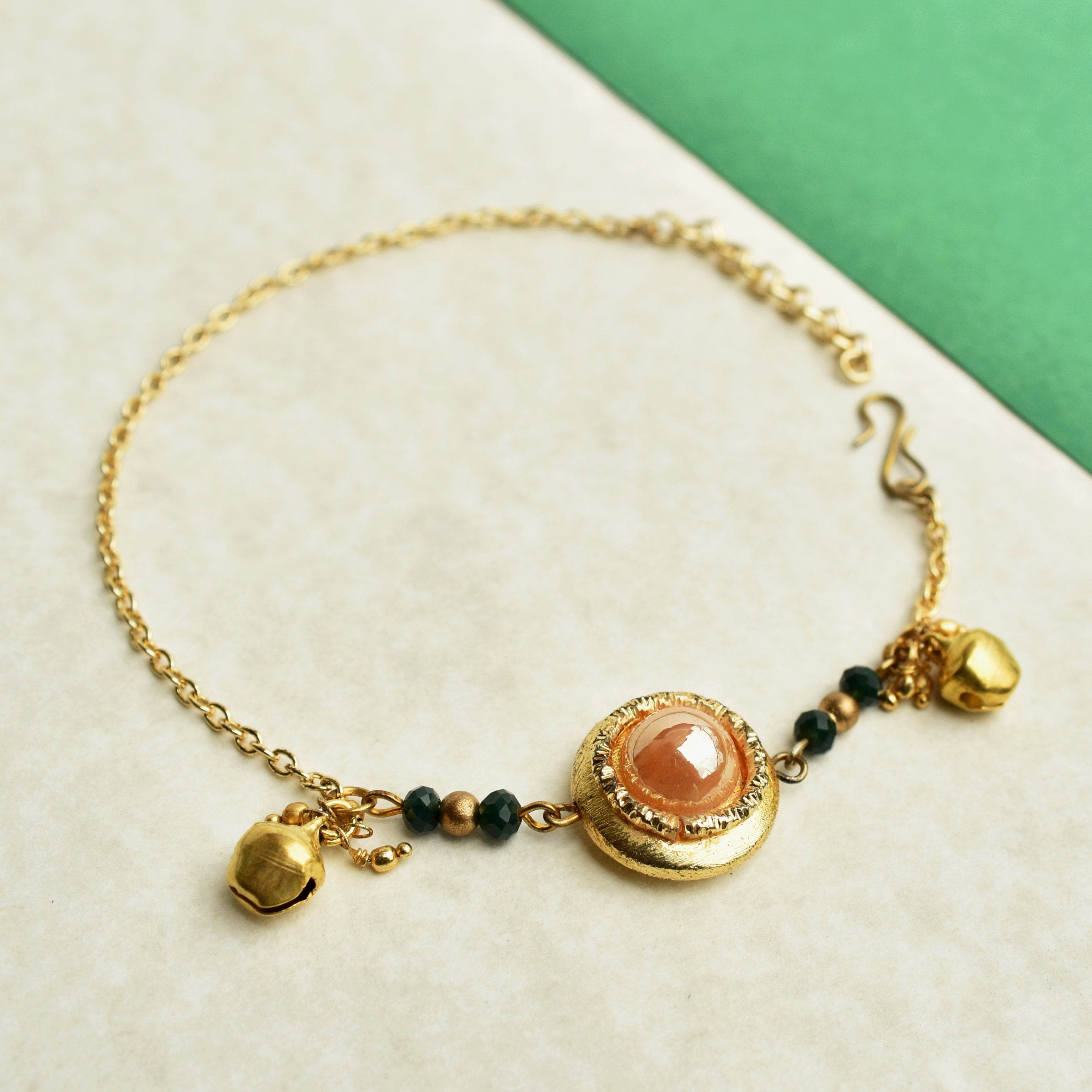 green/ golden pearls blossom anklet