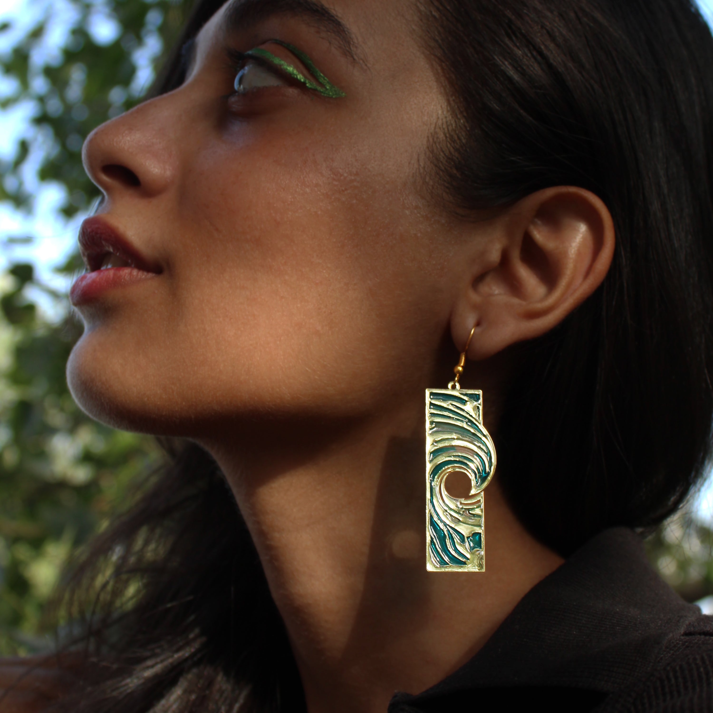 Beachy Waves Blue Resin Earrings