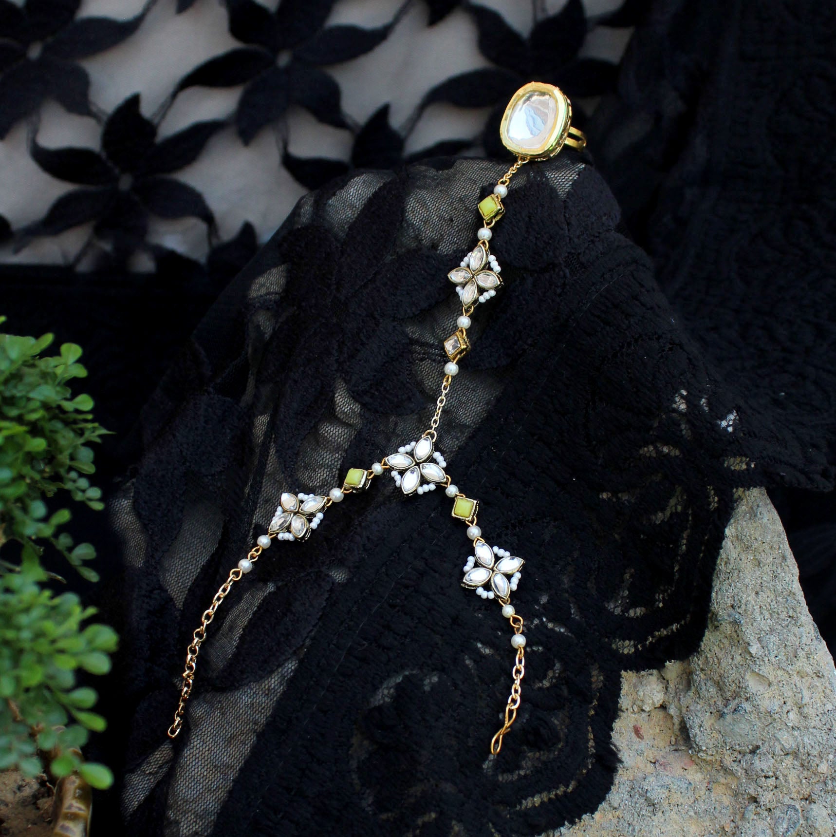 Minty Winty Full Set With Necklace, Earrings, Hathphool, Maangtikka & Waistbelt