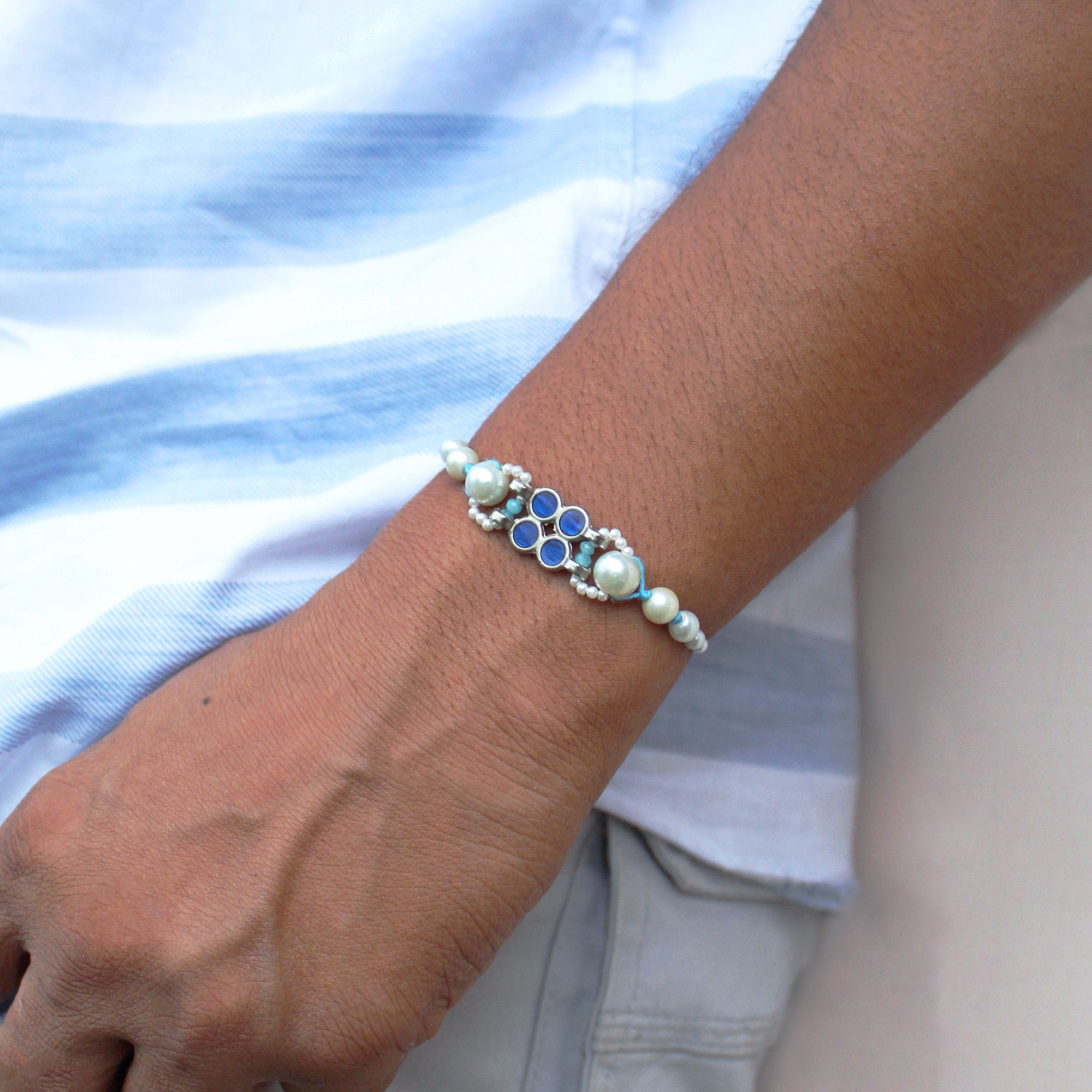 Azure Pearl Vivid Vintage Rakhi
