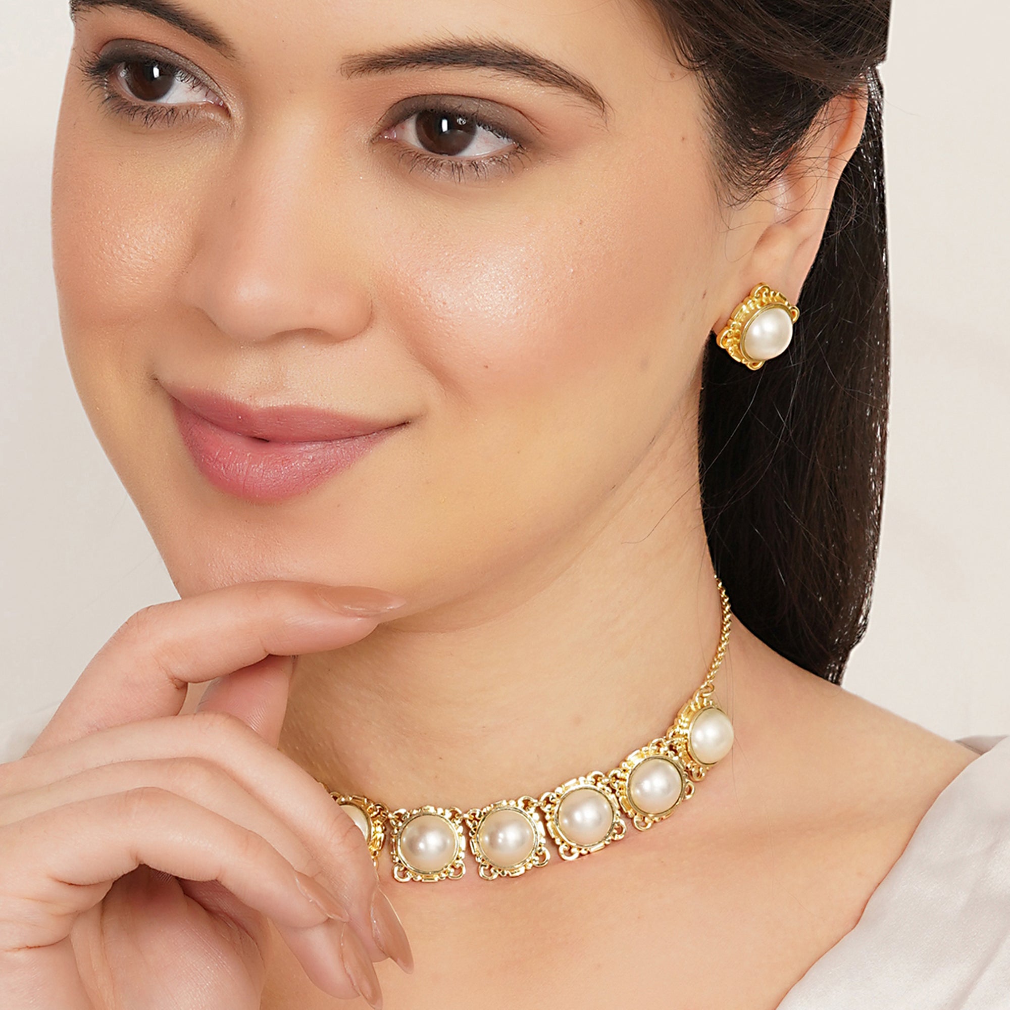 Soft Courage Choker