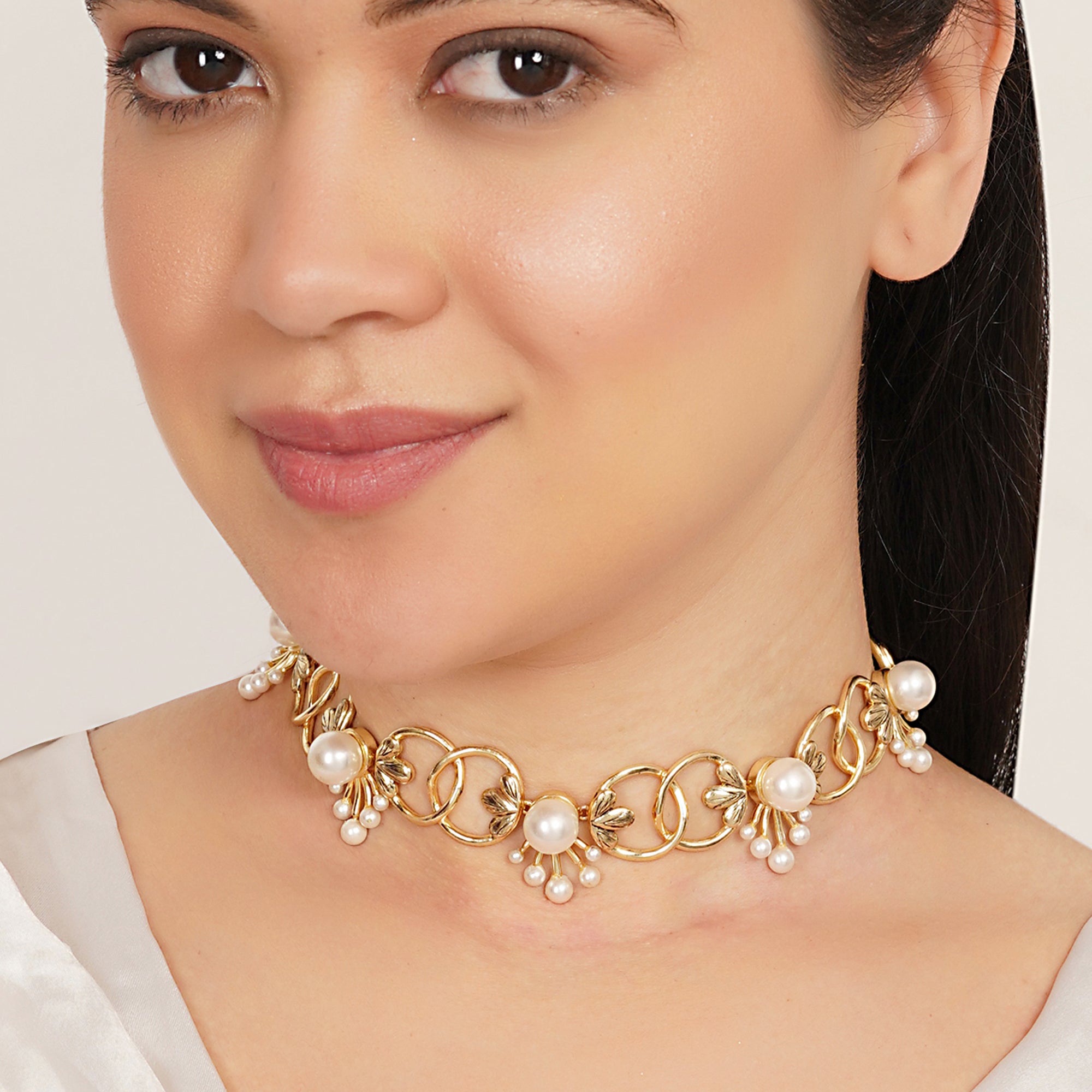 Pearl Rosette Necklace
