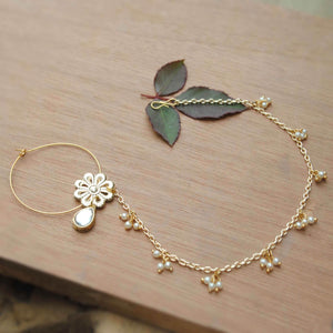 Traditional Indian bridal nath with kundan stones, green beads, and pearl hair chain Indian Nathiya Nathani Nose Ring
