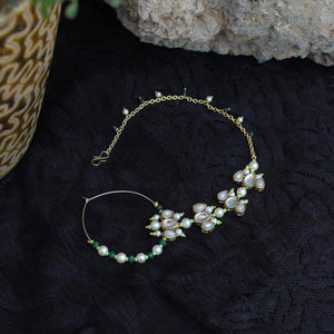 Traditional Indian bridal nath with kundan stones, green beads, and pearl hair chain Indian Nathiya Nathani Nose Ring