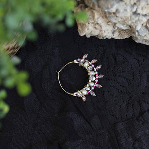 Traditional Indian bridal nath with kundan stones, green beads, and pearl hair chain Indian Nathiya Nathani Nose Ring