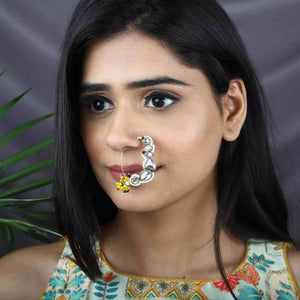 Traditional Indian bridal nath with kundan stones, green beads, and pearl hair chain Indian Nathiya Nathani Nose Ring