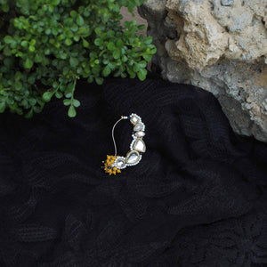 Traditional Indian bridal nath with kundan stones, green beads, and pearl hair chain Indian Nathiya Nathani Nose Ring