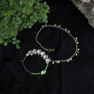 Traditional Indian bridal nath with kundan stones, green beads, and pearl hair chain Indian Nathiya Nathani Nose Ring