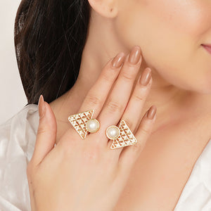 Pearl Geometric Statement Ring