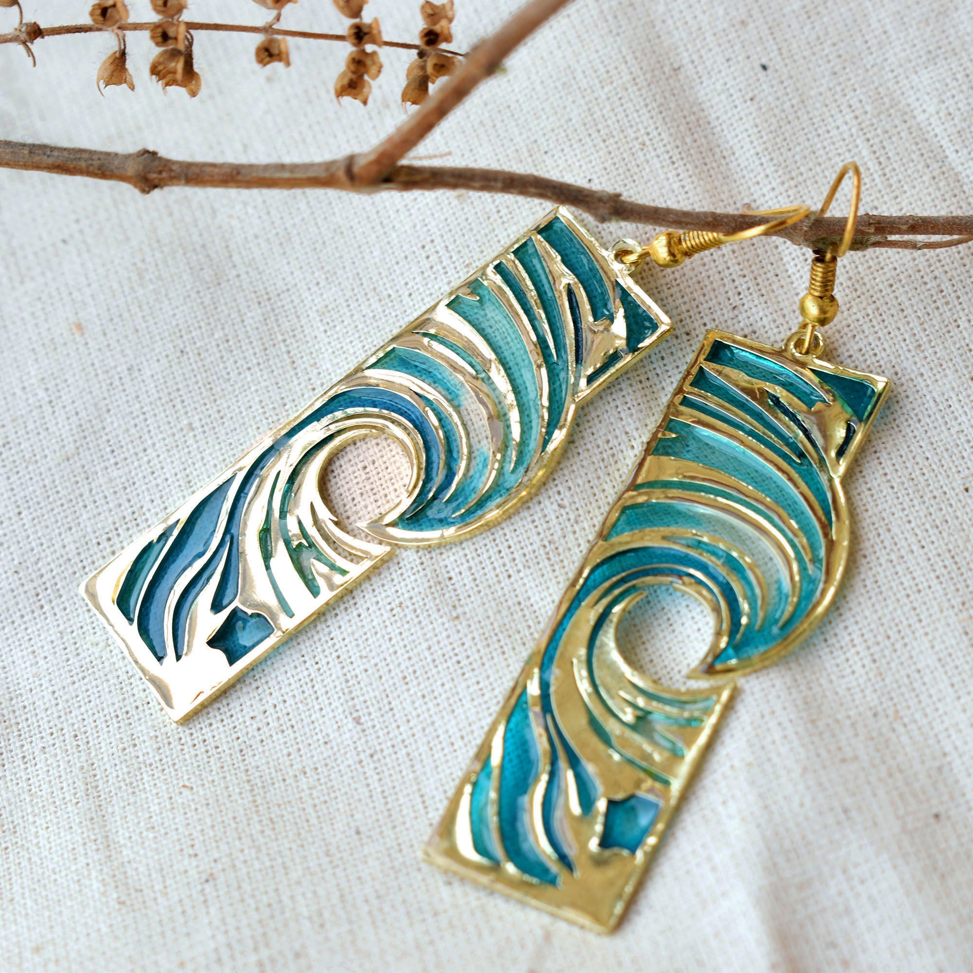 Beachy Waves Blue Resin Earrings