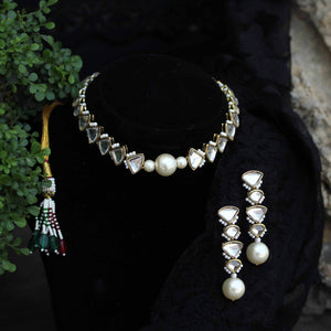 Triangle –Mangle Full Set With Necklace And Earrings - BeAbhika.com