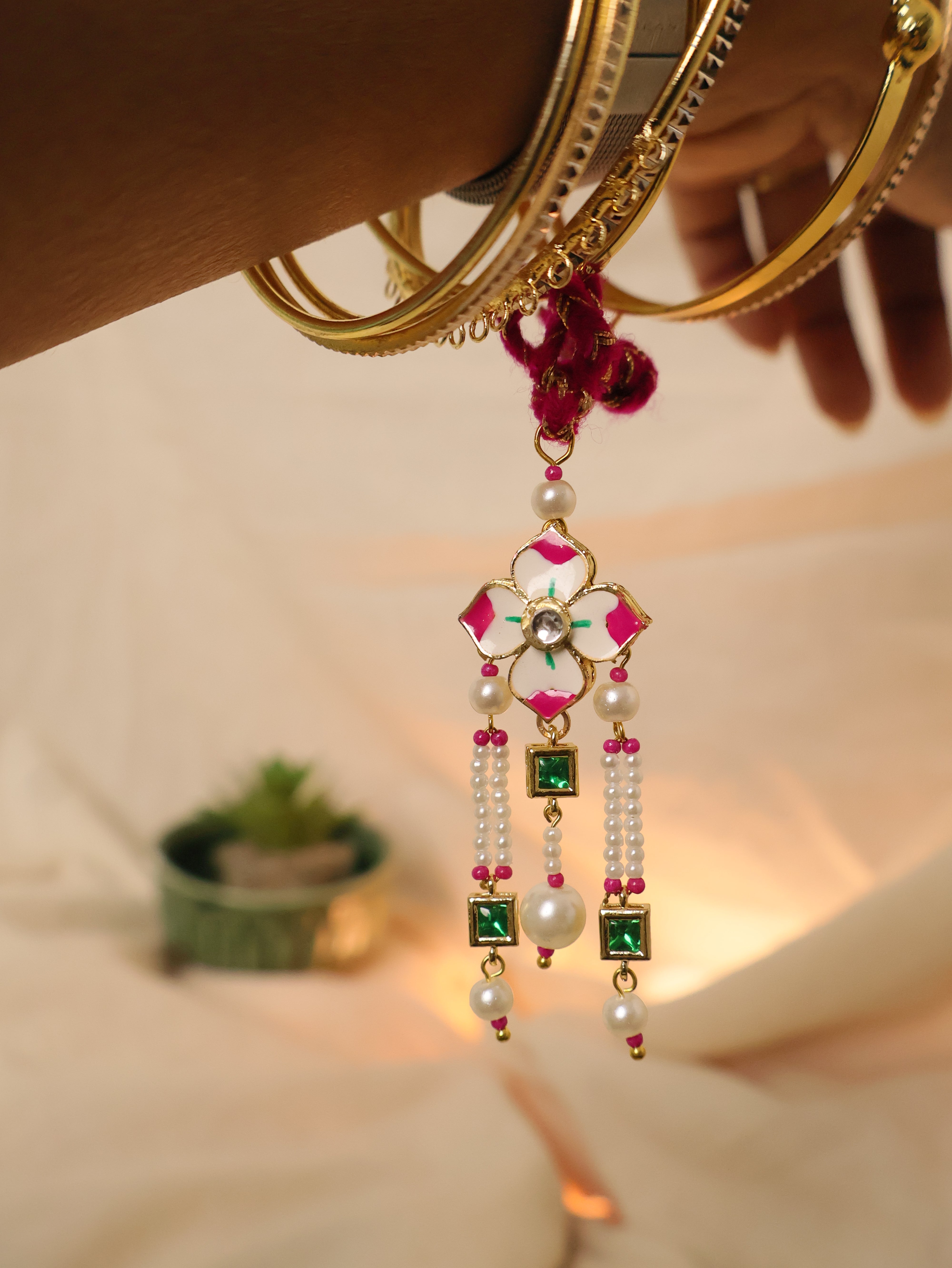 Pink Floral Pearl Tassel Designer Lumba