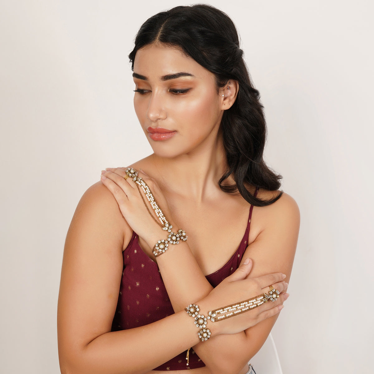 Sunheri — Pearl-Strand Hathphool with Floral Kundan