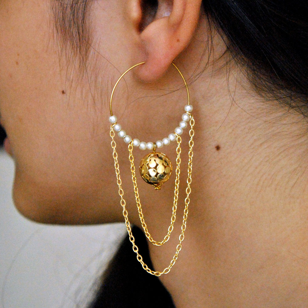 white pearls multi layered chain and earrings