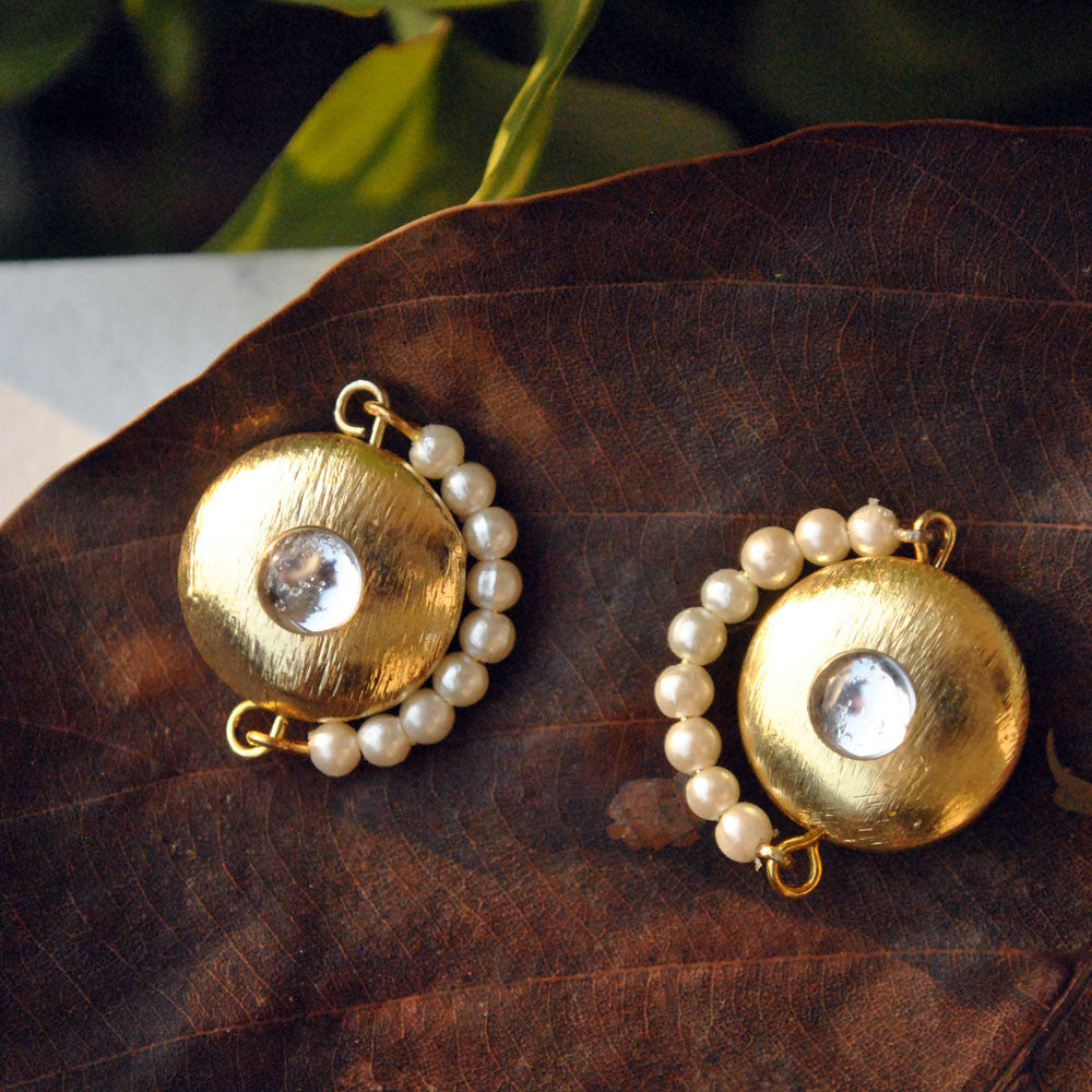 Beabhika Handmade Artificial Jewelry Golden Color Brass Kundan Studs Small Kundan Gold Tone Earrings Available On COD In India Delhi Matching Ethnic Dress Jewelry Whtie Pearls Round Kundan Studs Traditional Heeramandi Style Jewelry
