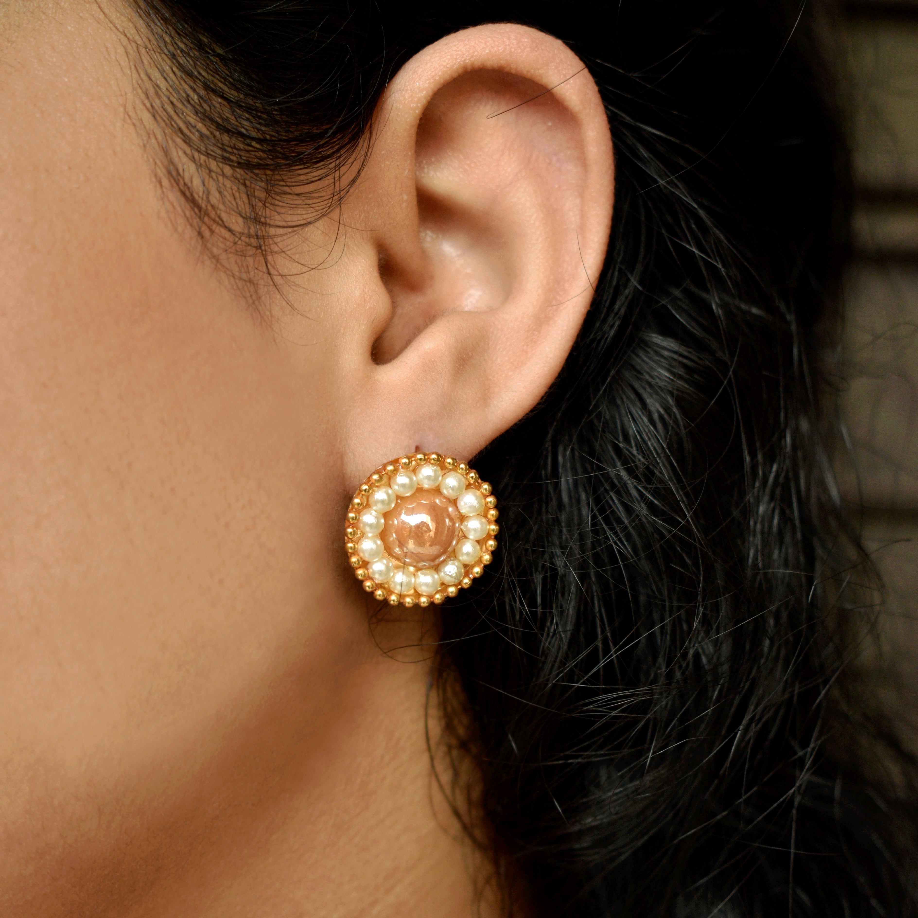 faux pearls vintbloom earrings