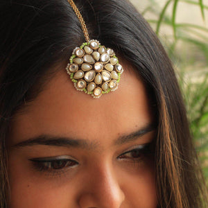 white glass kundan mangtika Beabhika Handmade Green Artificial Jewelry Kundan Maangtikka Golden Maang Tikka With Pearls Kundan Wedding Jewelry Trendy Earrings Daily Wear Party Wear Traditional Ethnic Dress Jewelry Head Accessory Bridal Jewelry Set Online Cash On Delivery