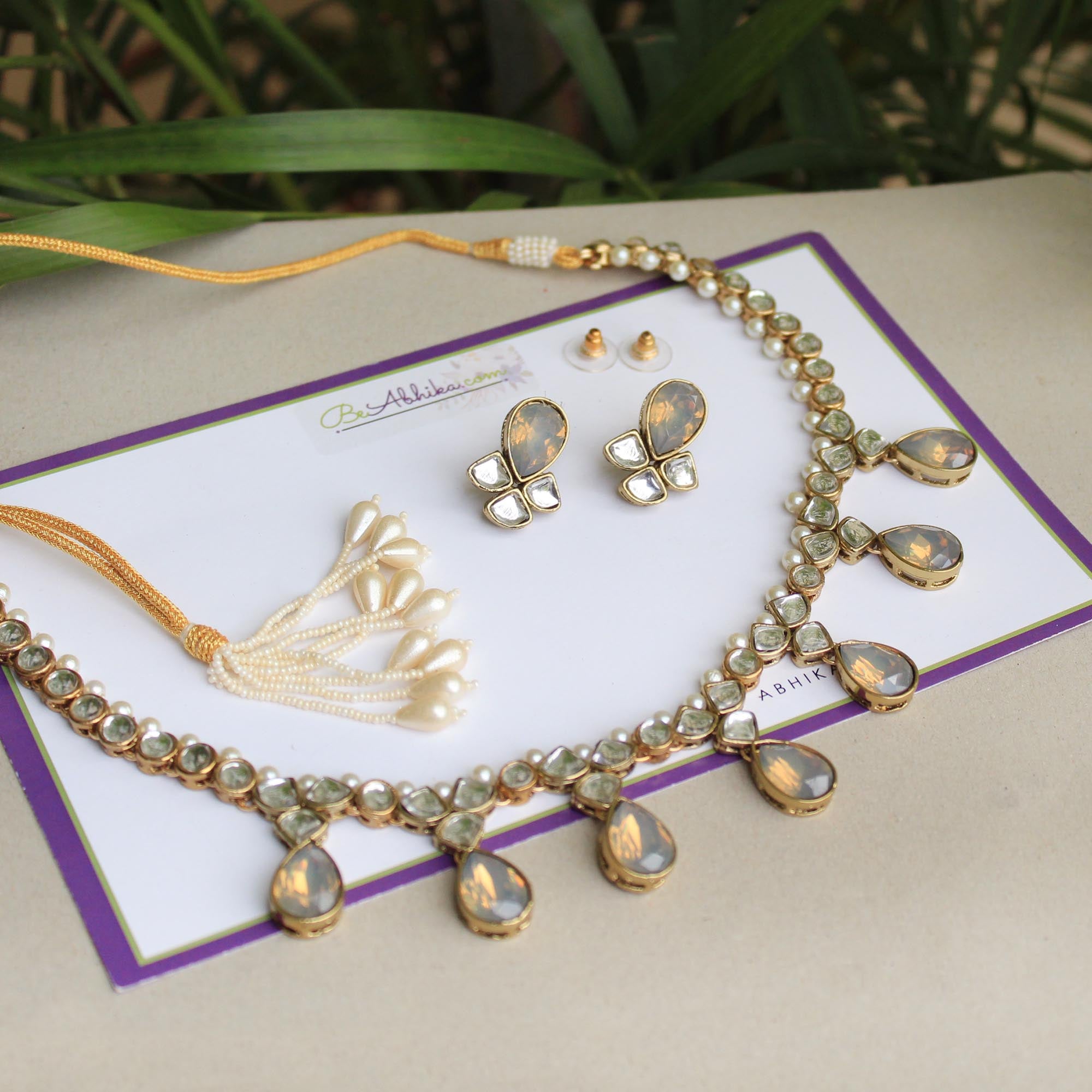 grey glass kundan nacklace set