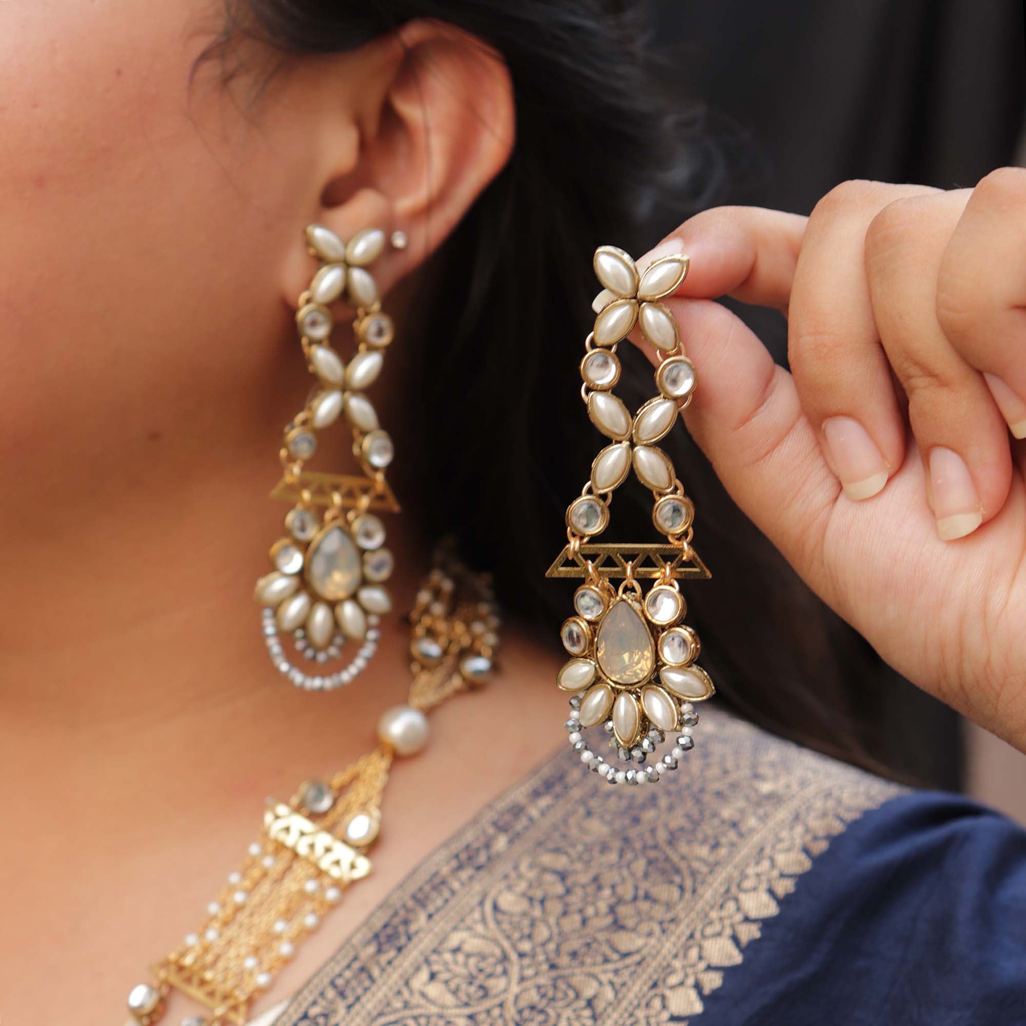 golden and white glass kundan handmade nacklace with matching earrings