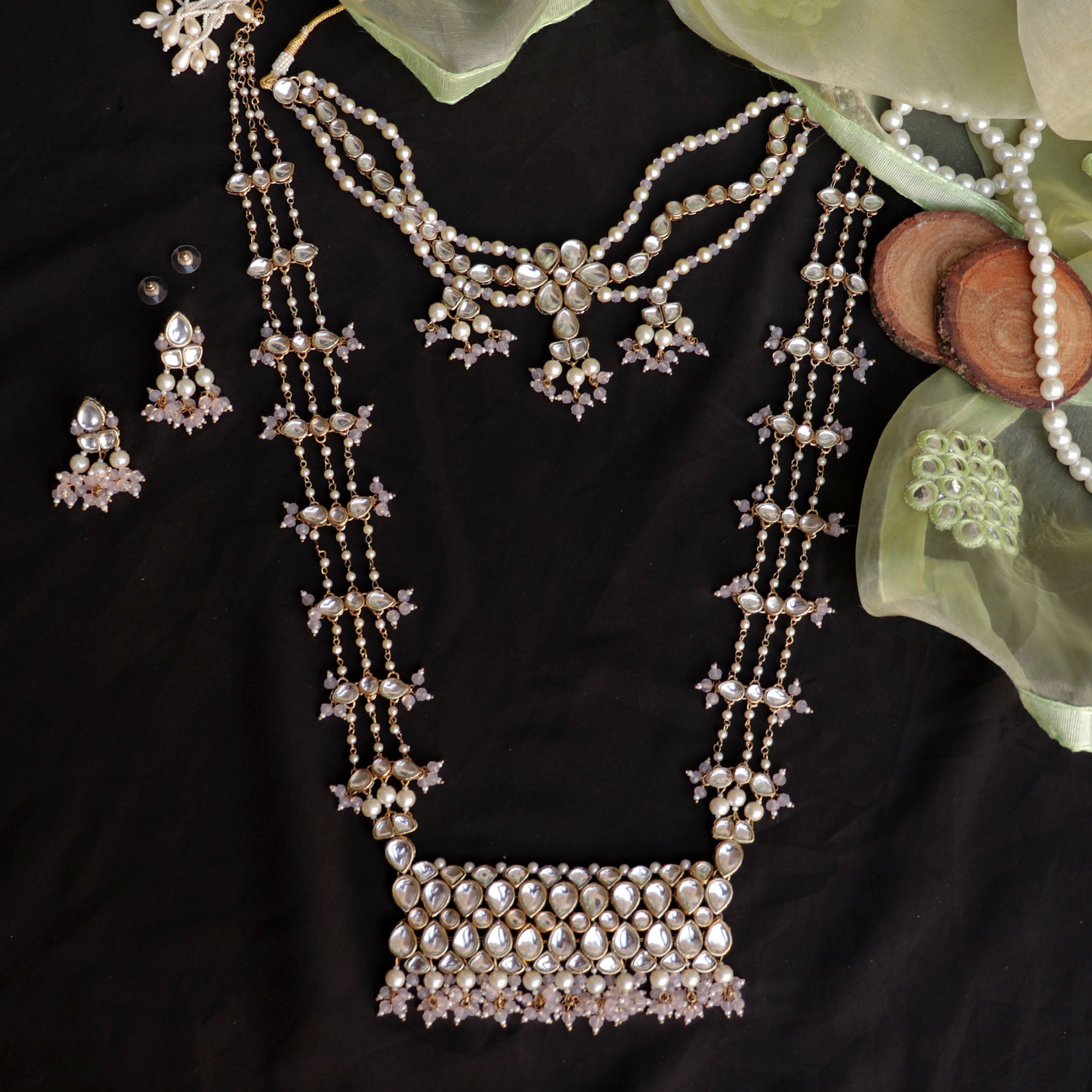 Pastel Pink Beads With Dual Tone Kundan Necklace Set