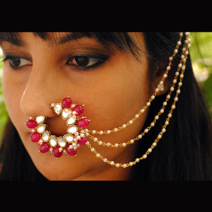Traditional Indian bridal nath with kundan stones, green beads, and pearl hair chain Indian Nathiya Nathani Nose Ring