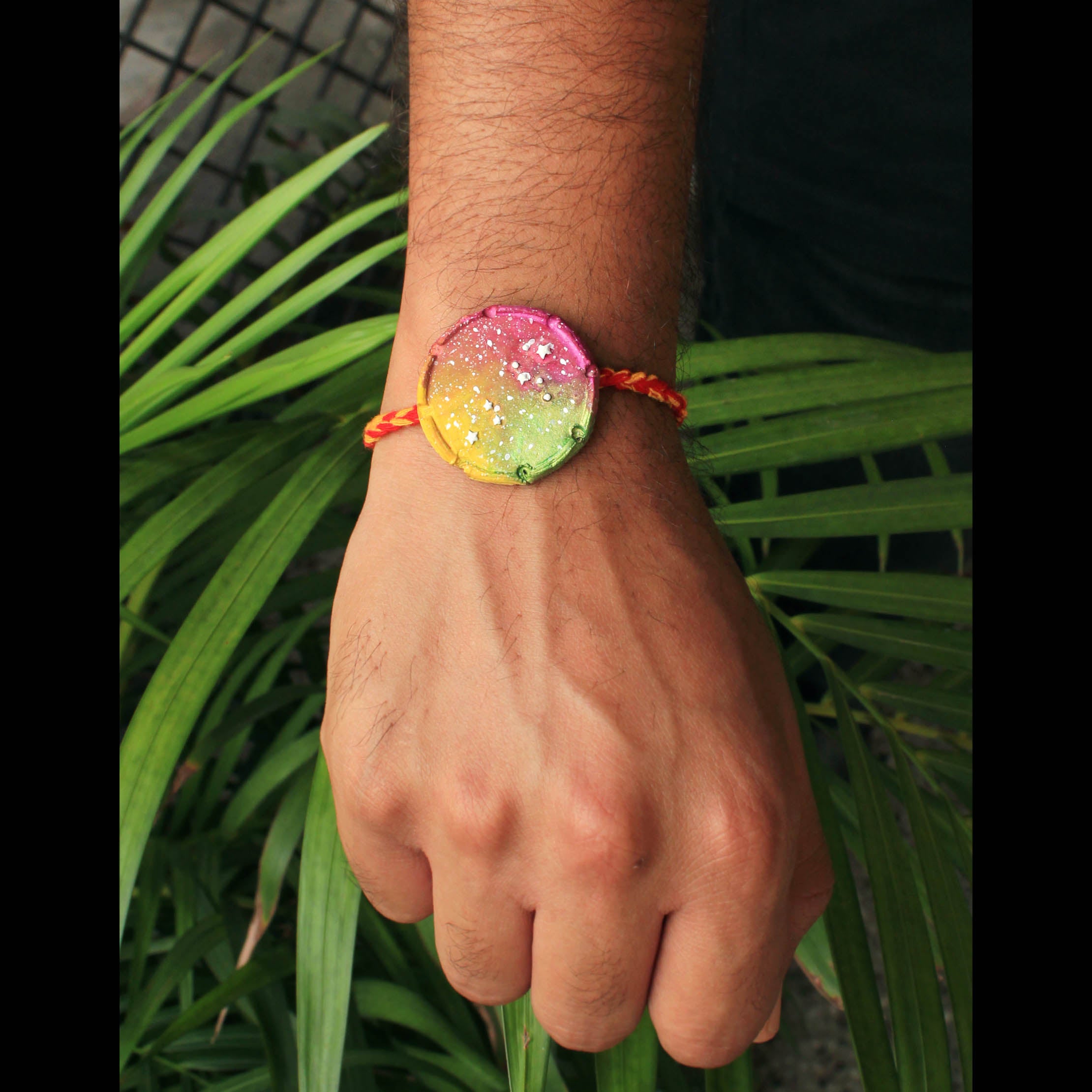 Leo Grow Green Clay Rakhi