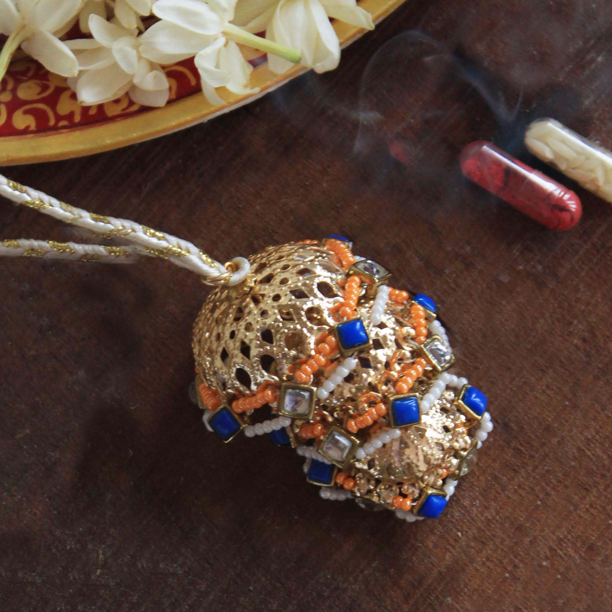 Cheerful Jhumki Lumba