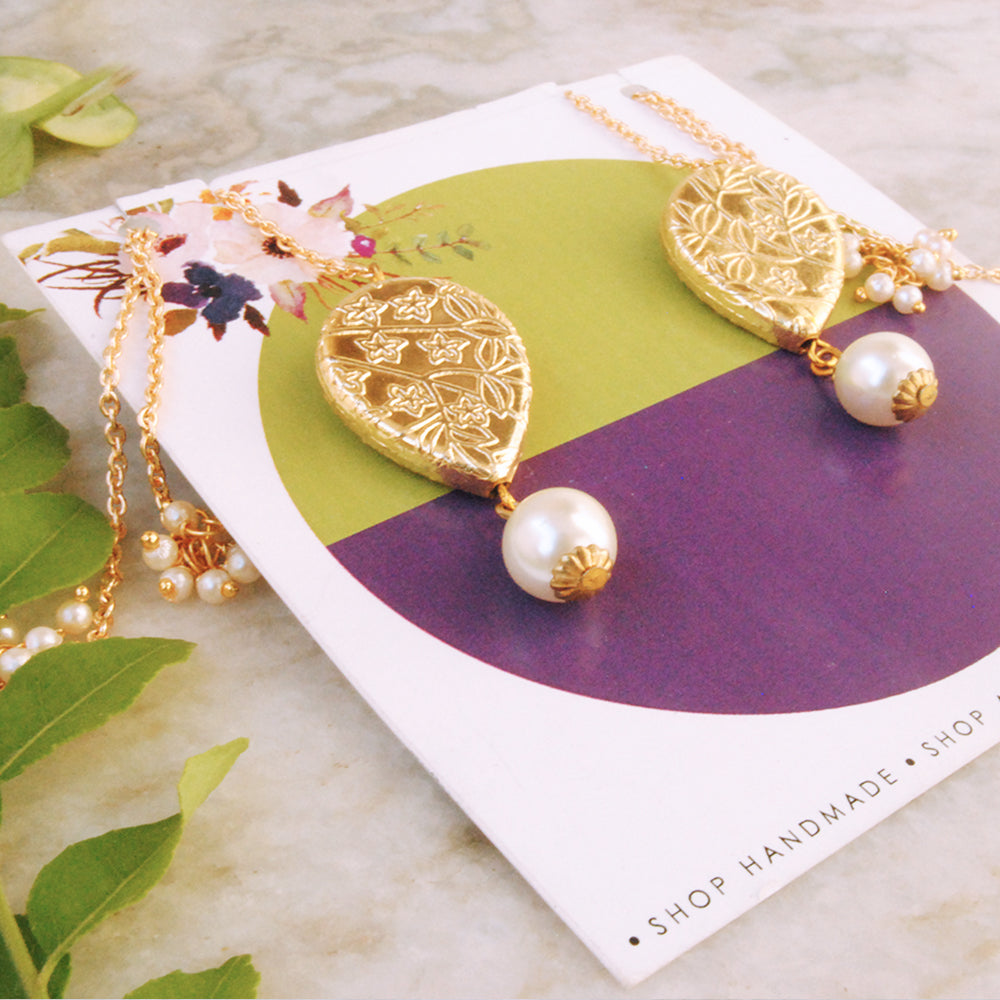 Fancy Gold Earrings Designs Gold Pinjada Jhumka Designs Latest New Modles  Gold Earrings - YouTube